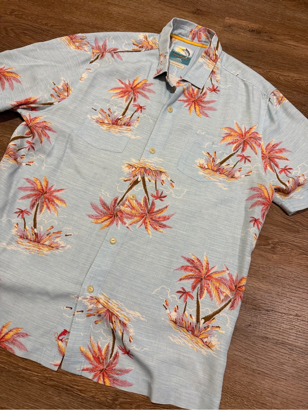 Tommy Bahama 100% Silk Island Modern Fit Hawaiian Shirt Men’s L Palm Trees